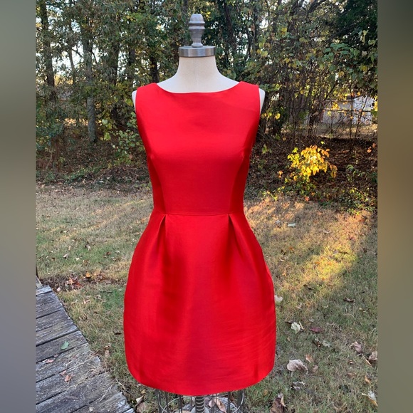 ♠️ Kate Spade ♠️ Fit & Flare, 3-Tier Bow Back Dress - Picture 6 of 16